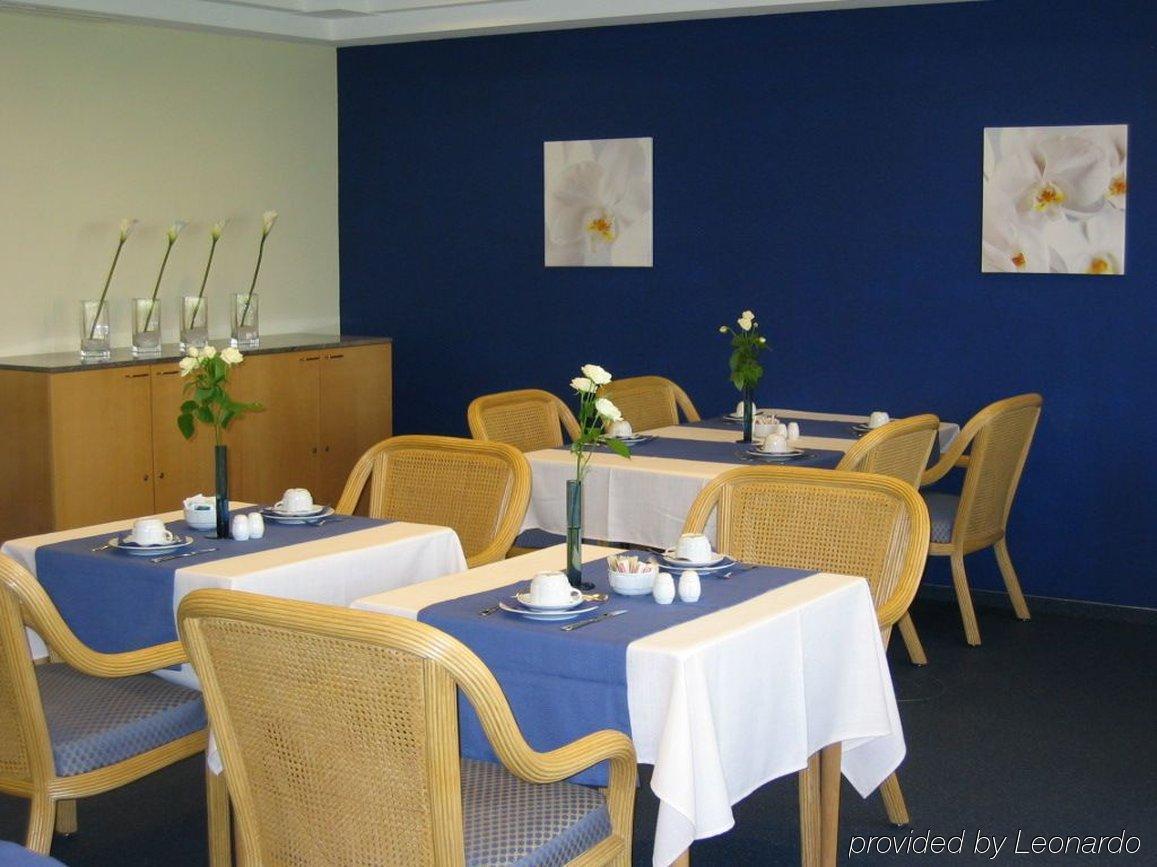 B-Aparthotel Moretus Anvers Restoran fotoğraf