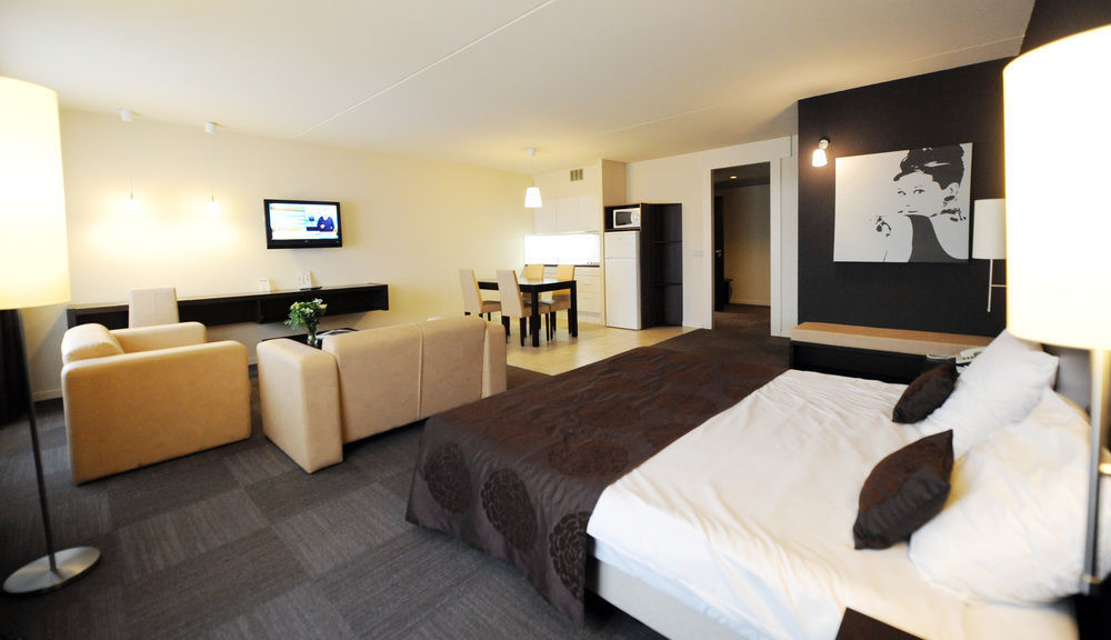 B-Aparthotel Moretus Anvers Dış mekan fotoğraf